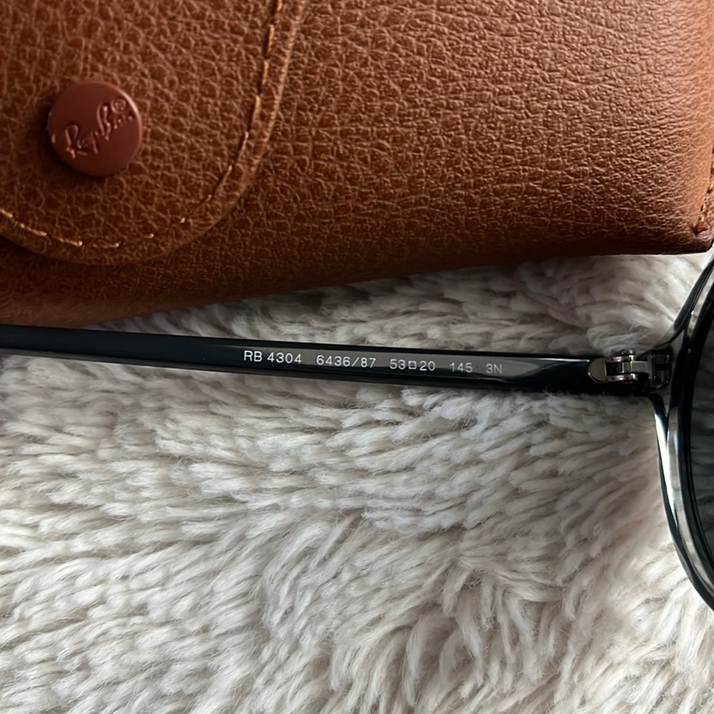 Ray-Ban Glasses - Picture 5 of 5